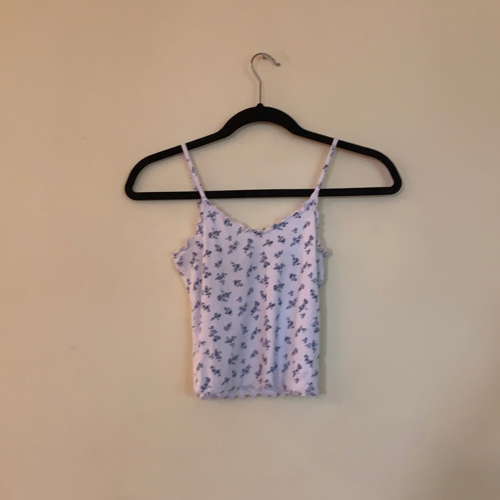 white tank top with spaghetti straps size xs